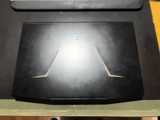 Gigabyte Aorus 15 (para piezas)