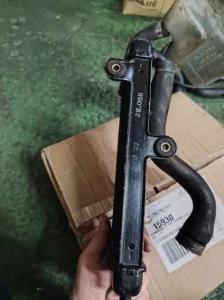 Radiador y botella Derbi Senda