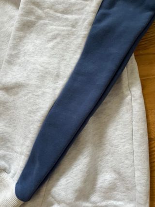 Sudadera Mertra Gris y Azul