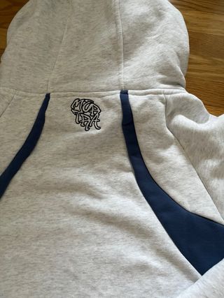 Sudadera Mertra Gris y Azul