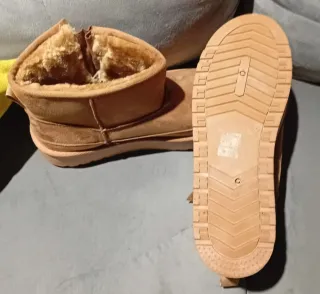 Botas camel novas tamanho 40