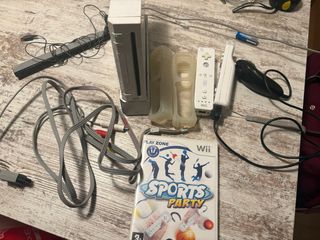 Pack Wii con 2 mandos y Wii Sports