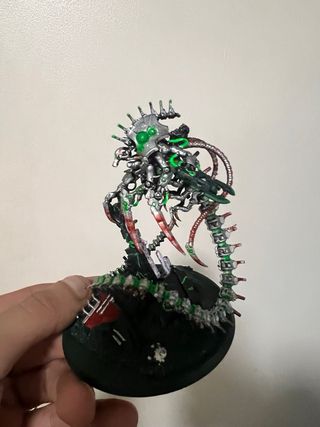 Figura Warhammer dificil encontrar