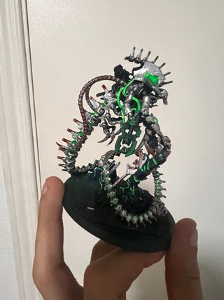 Figura Warhammer dificil encontrar