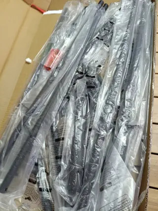 VASAGLE Appendiabiti, Appendiabiti per Cappotti, Appendiabiti per Cappelli e Cappotti, Stile Industriale, con 2 Ripiani, per Abbigliamento, Cappello, Borsa, Marrone Rustico e Nero RCR16BXV1