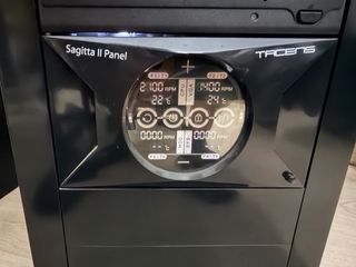 Torre PC Sagitta II Lux + Monitor