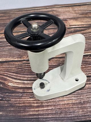 Prensa de tornillo + tases para relojeria/joyeria