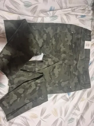 Pantalón militar pitillo talla 38