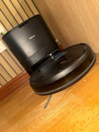 Aspirador Cecotec con base