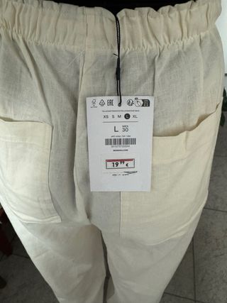 Conjunto beige camisa y pantalón