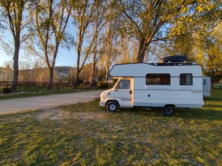 Autocaravana Peugeot J5 Chausson original