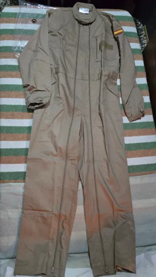 Mono de trabajo pardo Talla 3