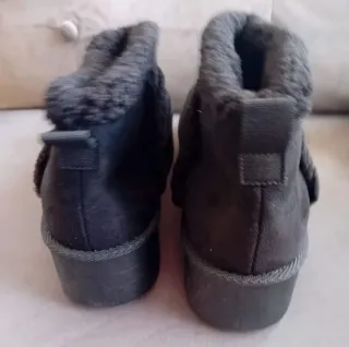 Botas pretas novas tamanho 40