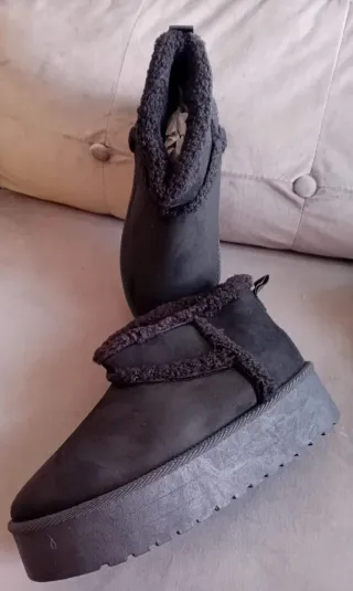 Botas pretas novas tamanho 40