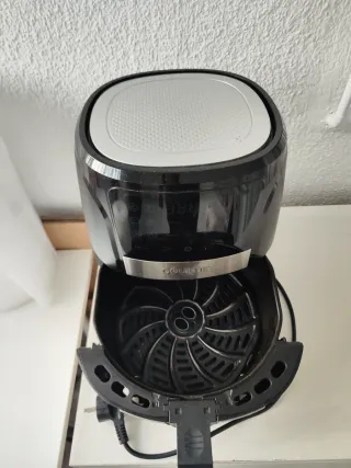 Freidora de aire Gourmia, poco uso