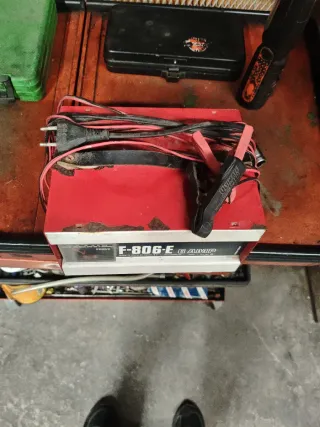 Cargador Baterías Ferve F-806-E 6A