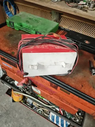 Cargador Baterías Ferve F-806-E 6A