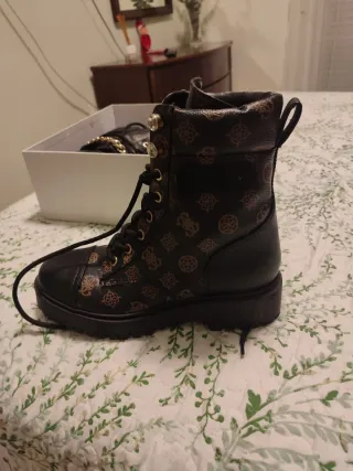 Botines Guess Talla 37 Nuevos "sin estrenar"