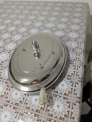 Vassoio da portata in metallo argentato