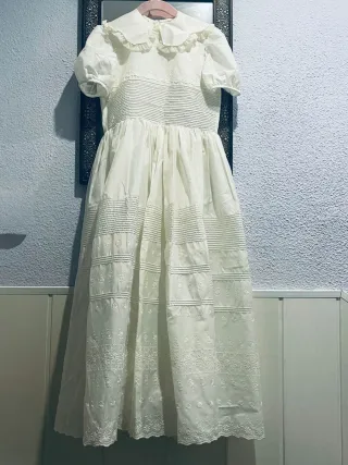 Vestido de comunión blanco.