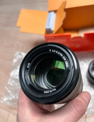 Obiettivo Sony E 55-210mm f/4.5-6.3 OSS