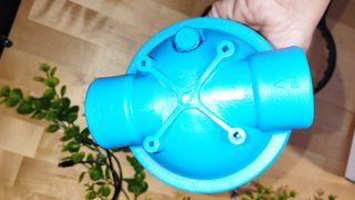 Filtro de agua con llave y soporte