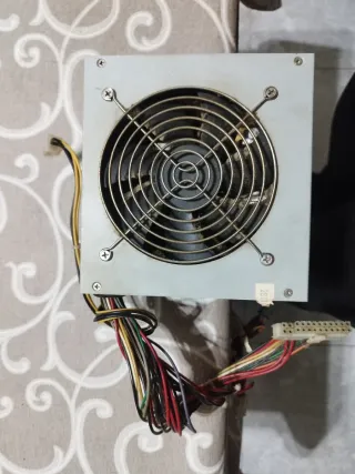 Lote 2 Fuentes Alimentación PC