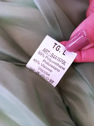 Piumino smanicato donna verde Zuiki