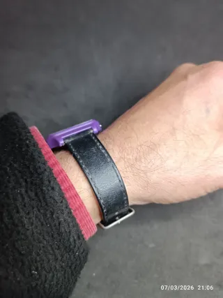 Reloj Timex Digital Morado y Negro