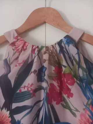 Vestido halter con estampado floral Yessica