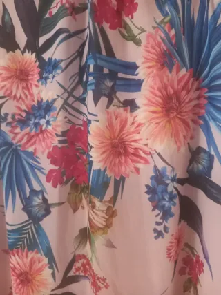 Vestido halter con estampado floral Yessica