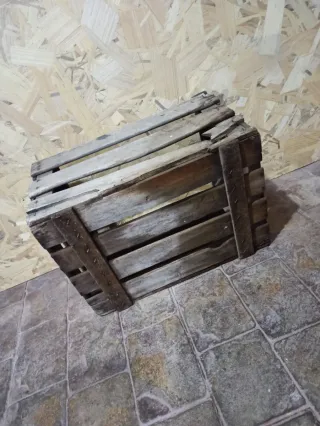 Vecchie scatole di legno (2 unità)