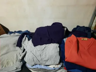 Lote ropa hombre 40 prendas 10€