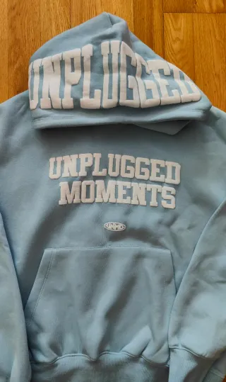 Sudadera con capucha UNPLUGGED MOMENTS azul