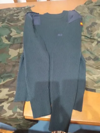 Traje militar camuflajenum38 Impecable 3 pieza