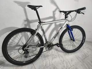 BH Nevada 95 Talla L 26 Aluminio