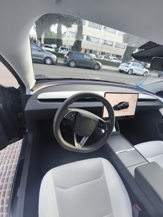 Tesla Model 3 Gran Autonomia AW