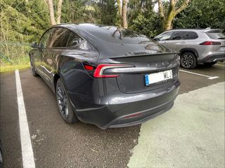 Tesla Model 3 Gran Autonomia AW