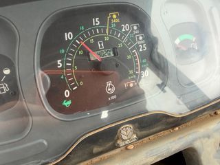 Lote maquinaria: Tractor New Holland TL90