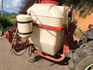 Lote maquinaria: Tractor New Holland TL90