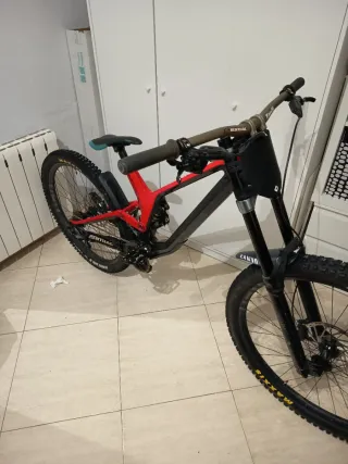 Canyon Sender CF 8.0