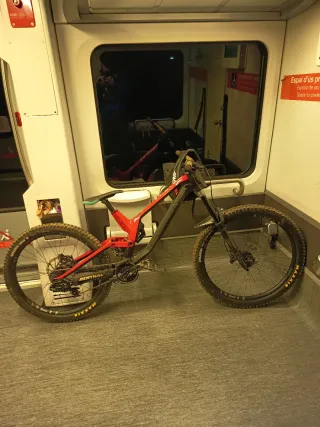 Canyon Sender CF 8.0