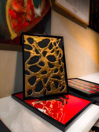 Cuadro Decorativo Dorado y Negro