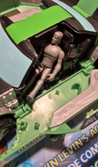 Ben 10 Alien Force Coche Kevin Levin