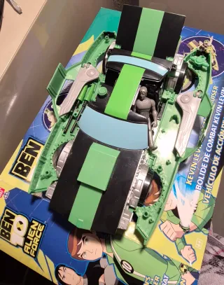Ben 10 Alien Force Coche Kevin Levin