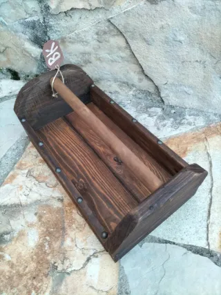 CAJA / CESTA DE MADERA