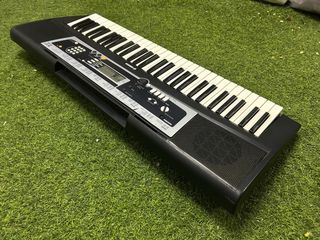 Teclado Piano Yamaha YPT210