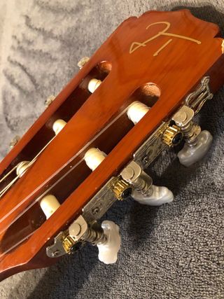 Guitarra infantil con funda