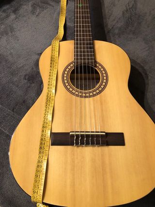 Guitarra infantil con funda