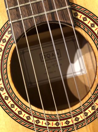 Guitarra infantil con funda